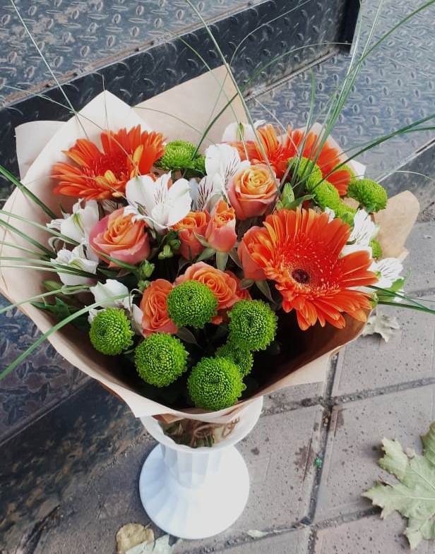 Букет цветов из: Герберы, Хризантемы, Альстромерии и Розы в Жилино-1