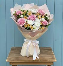 Букет французская меренга в Жилино-1 Букет цветов из:  Гвоздики, Орхидеи и Розы в Жилино-1