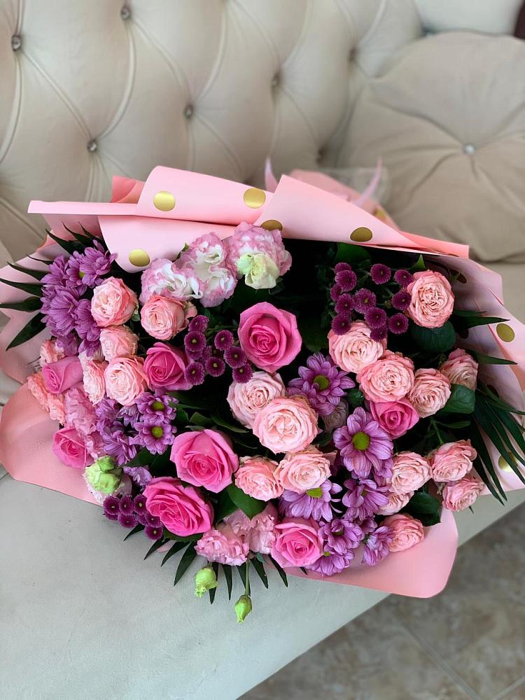 Букет цветов из: Хризантемы, Розы и Лизиантусы в Жилино-1