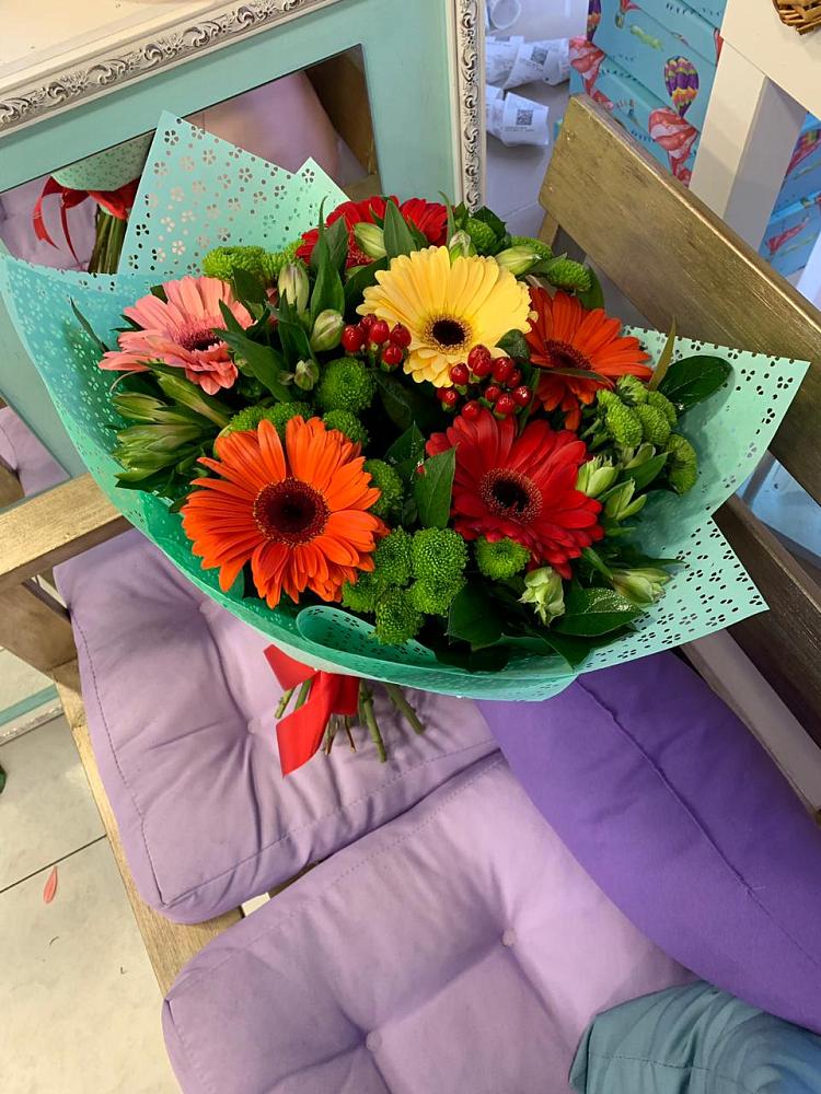 Букет цветов из: Герберы, Хризантемы и Альстромерии в Жилино-1