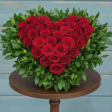 Цветочная композиция из Розы в виде сердца в Жилино-1