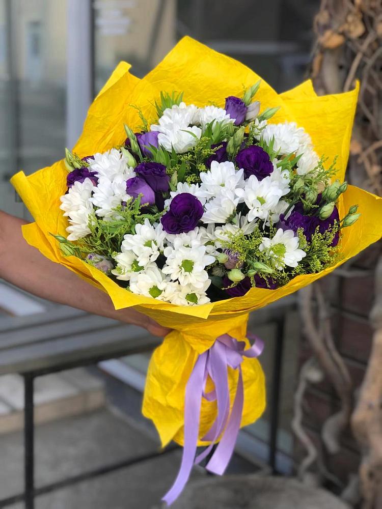 Букет цветов из: Ирисы, Хризантемы и Ромашки в Жилино-1