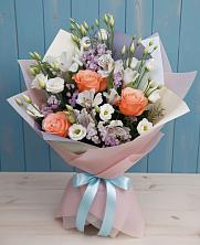 Букет цветов из:  Лизиантусы, Розы, Альстромерии и Гипсофила в Жилино-1