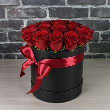 Цветочная композиция из Розы в шляпной коробке в Жилино-1